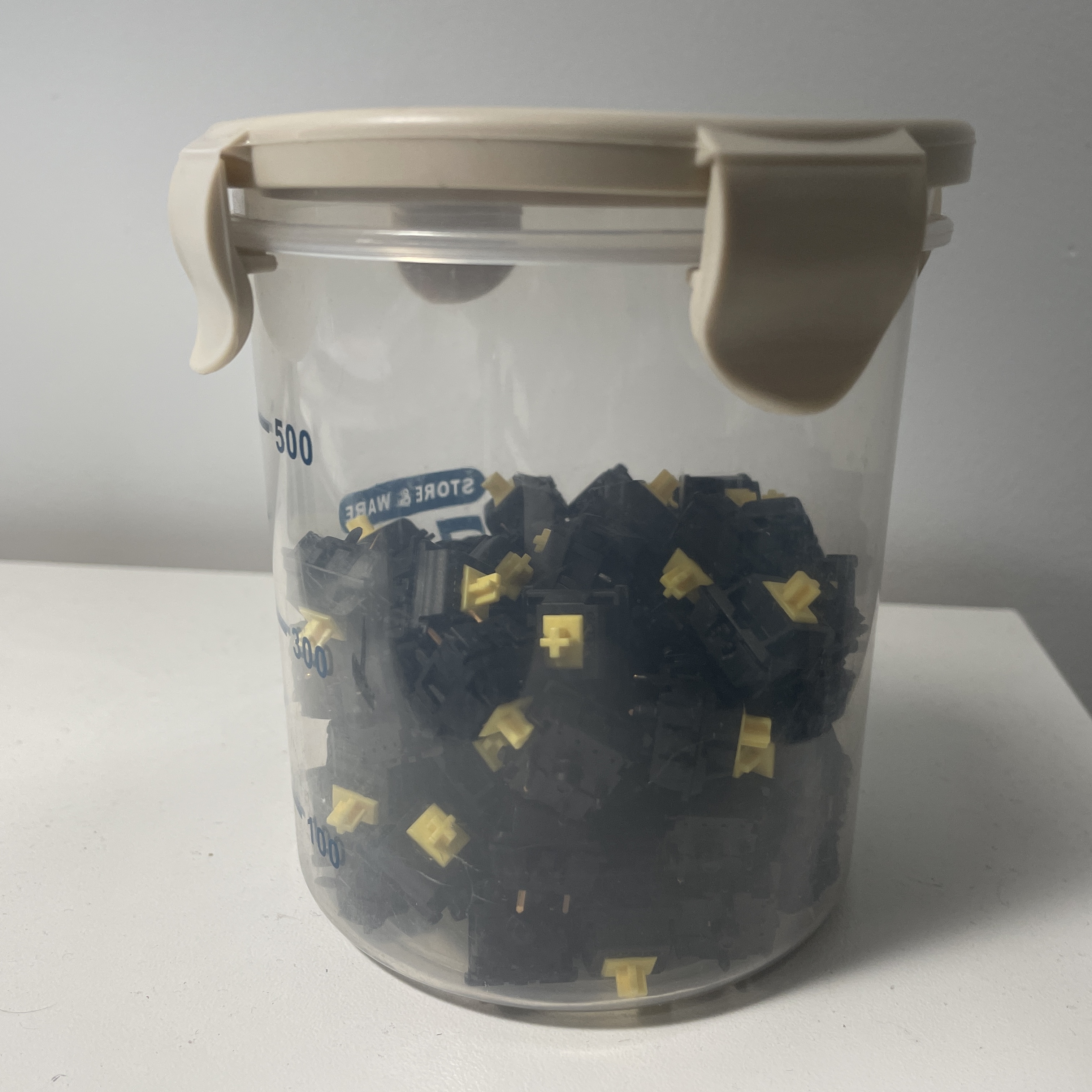 Gateron KS-3 yellow black housing (91x)