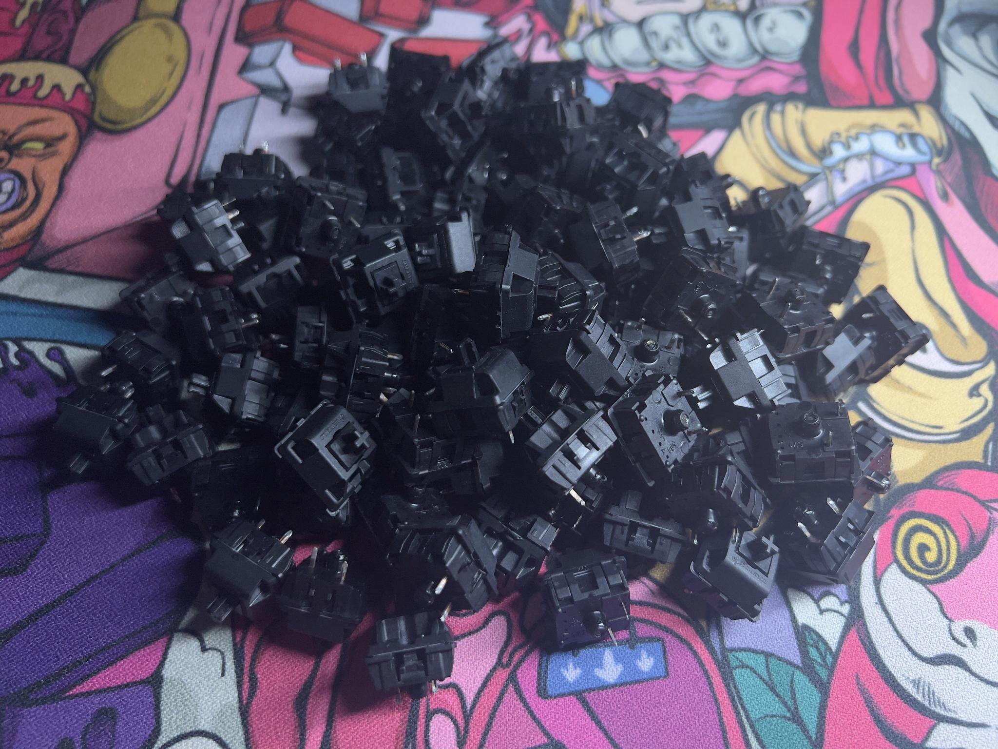 Vintage Blacks(100;L/F/SS)