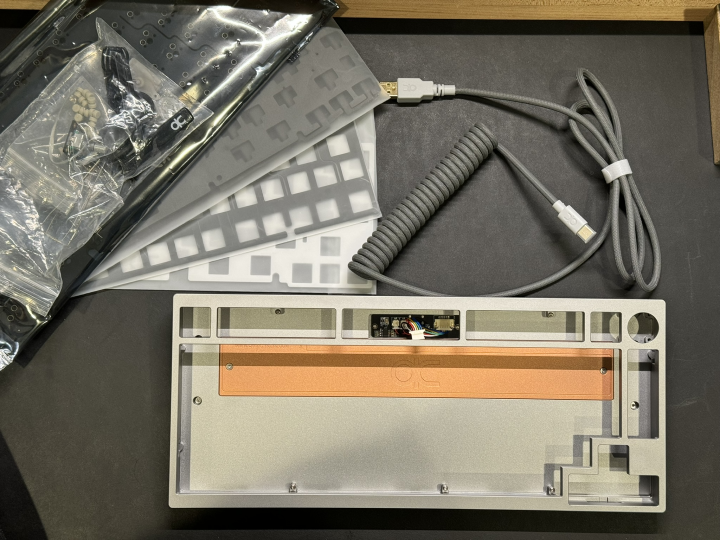 QK75 Silver w/ Tri-Mode PCB and Extras