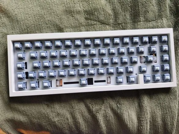 Qwertykeys QK65 | Golden Stainless Steel Weight | L/F Owlab Tungsten Switches