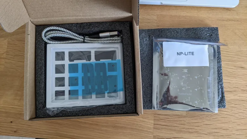 Freebird Numpad Lite - White