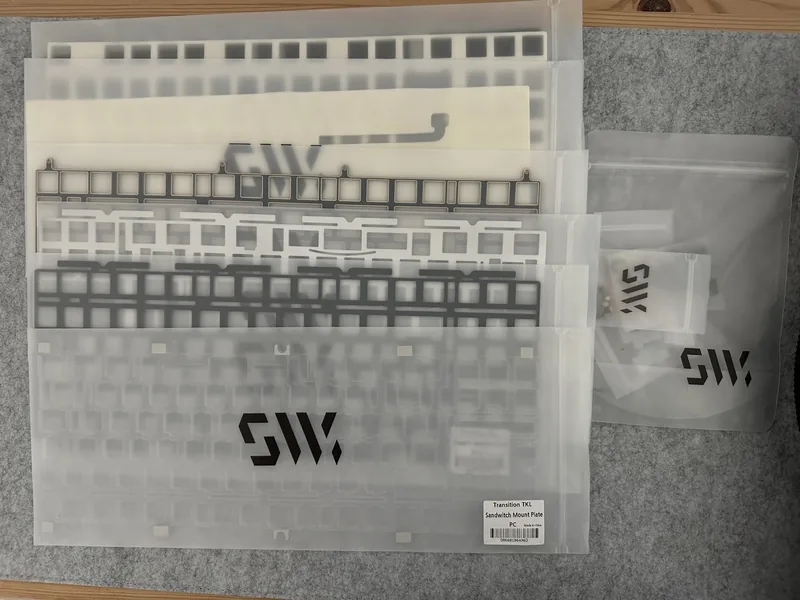 swagkeys Transition TKL [Navy WK] with Extra plates