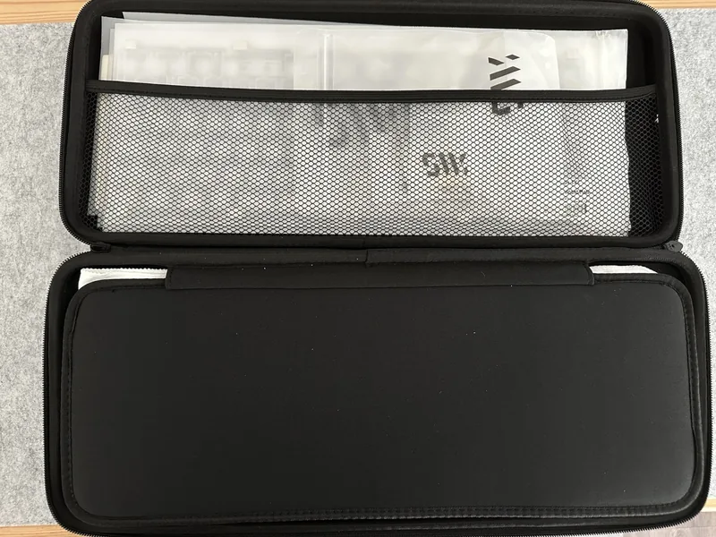 swagkeys Transition TKL [Navy WK] with Extra plates