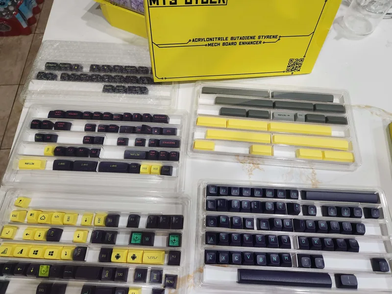 MT3 Cyber + Novelties + Spacebars