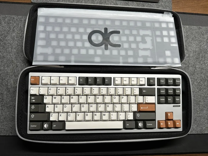 QK80 WK / SILVER [Barebones]