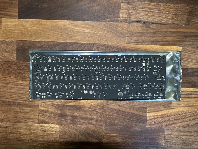 DZ60 Bakeneko Solder PCB