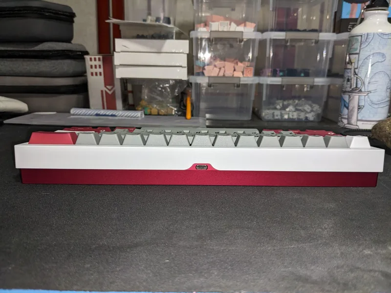 【QK60-WK】Ice White / Burgundy  Assembled