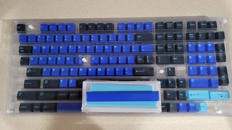 GMK Voyage Base Kit
