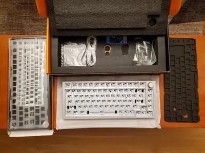 GMMK Pro (Silver) + Polycarbonate Plate
