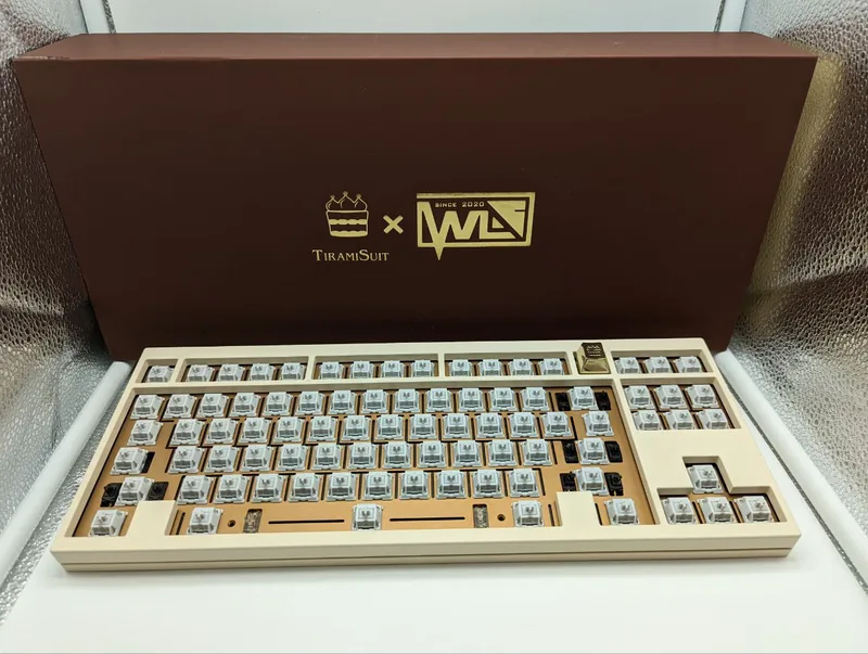 WKL Tiramisuit L/F Zakus w/extra PCB