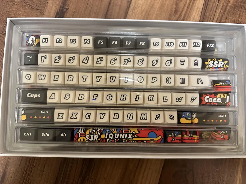 IQUNIX Graffiti Diary PBT Keycap Set