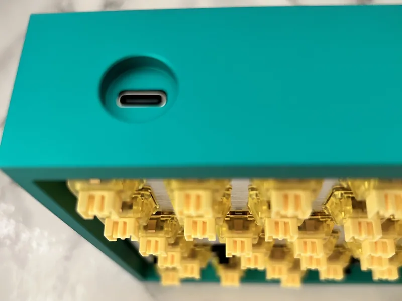  KBDFans Tiffany Tofu 84 (75% Layout) 