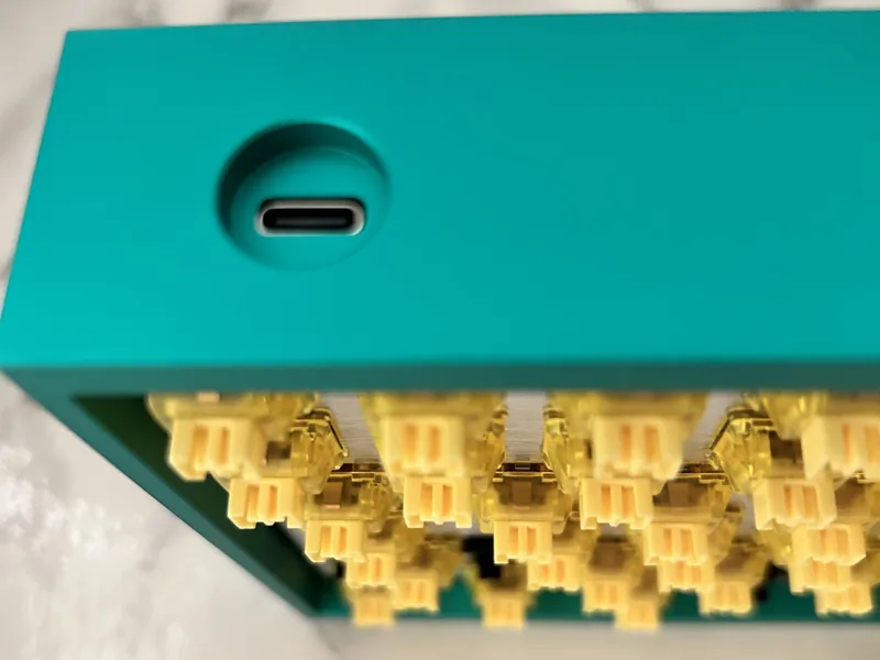  KBDFans Tiffany Tofu 84 (75% Layout) 