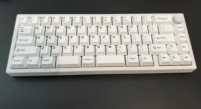 Zoom65 V2 White - Split Space (GMK BOW)