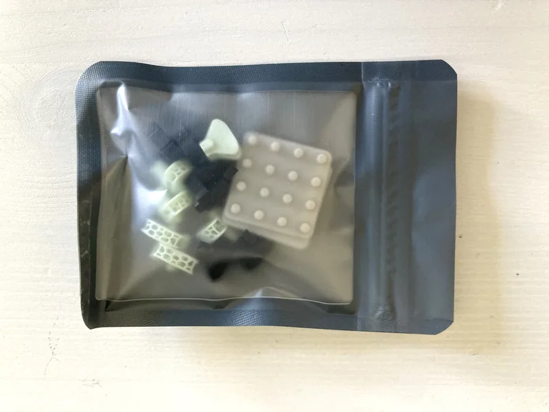 Mode Envoy Green Case + Grey Feet Set