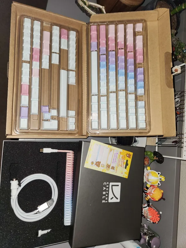 Dreamscape Base, Dreamscape cable