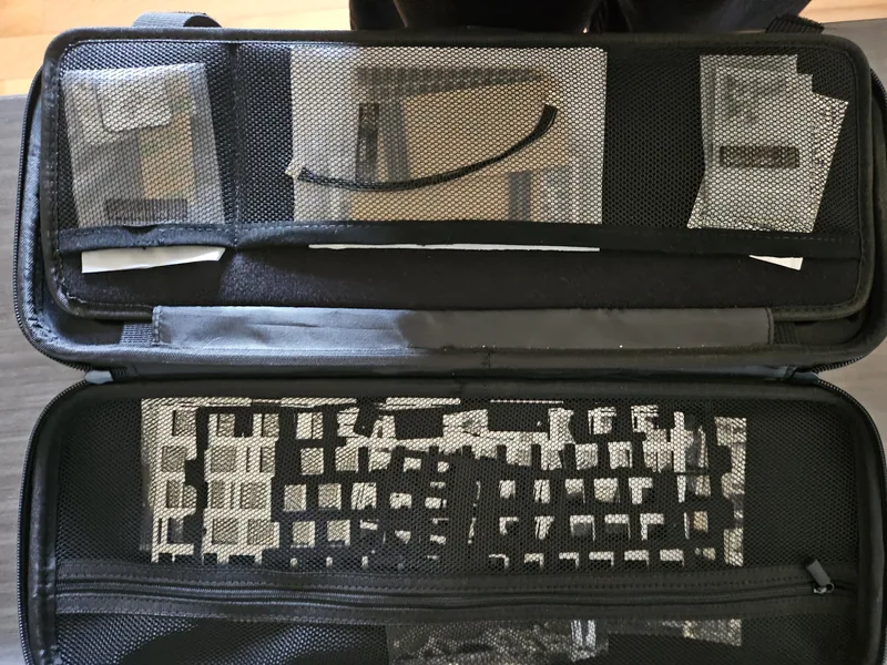 Tenet70 black/brass bottom southpaw only