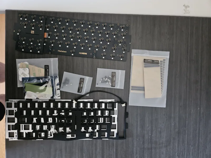 Tenet70 black/brass bottom southpaw only