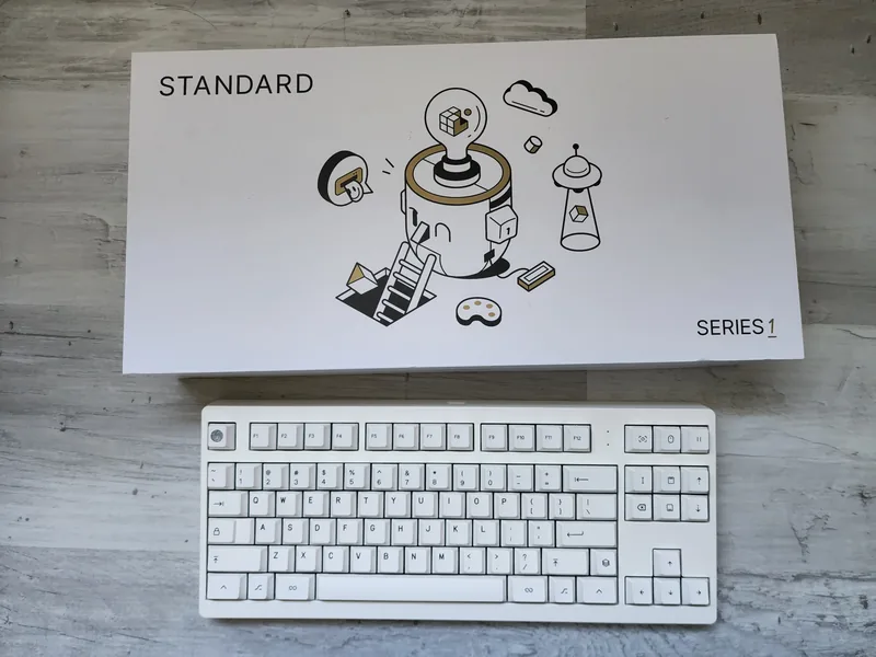 White Monokei Standard