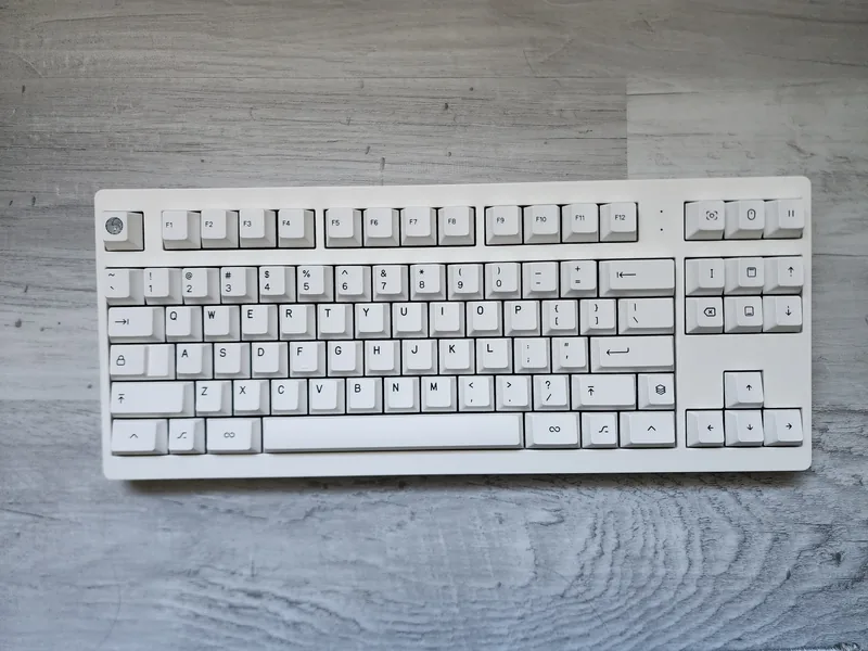 White Monokei Standard