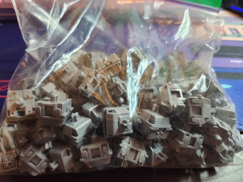 90x lubed +filmed akko pom silver switch
