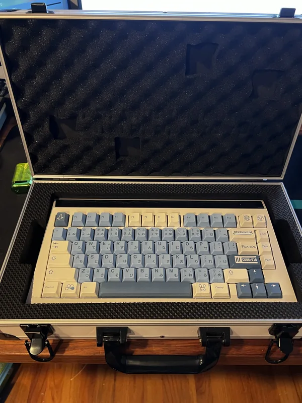 White Cyberboard R3