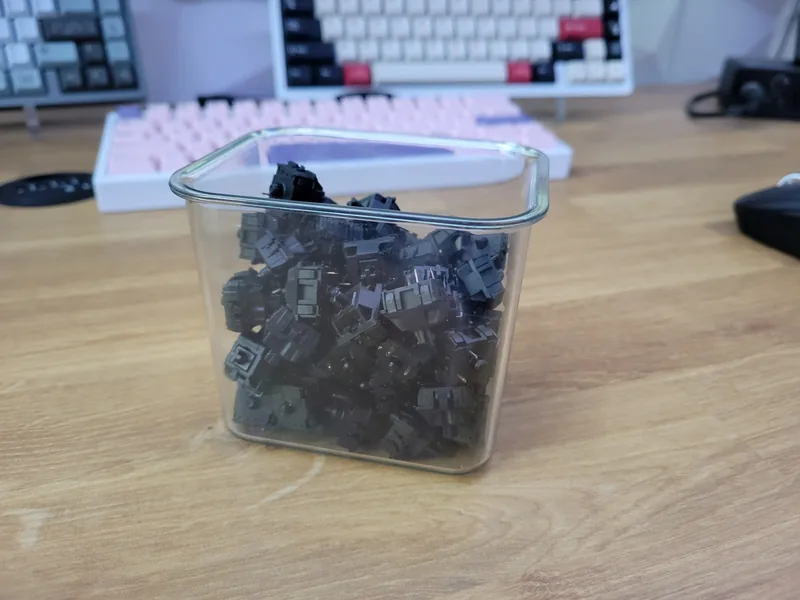 x70 Cherry MX Blacks 