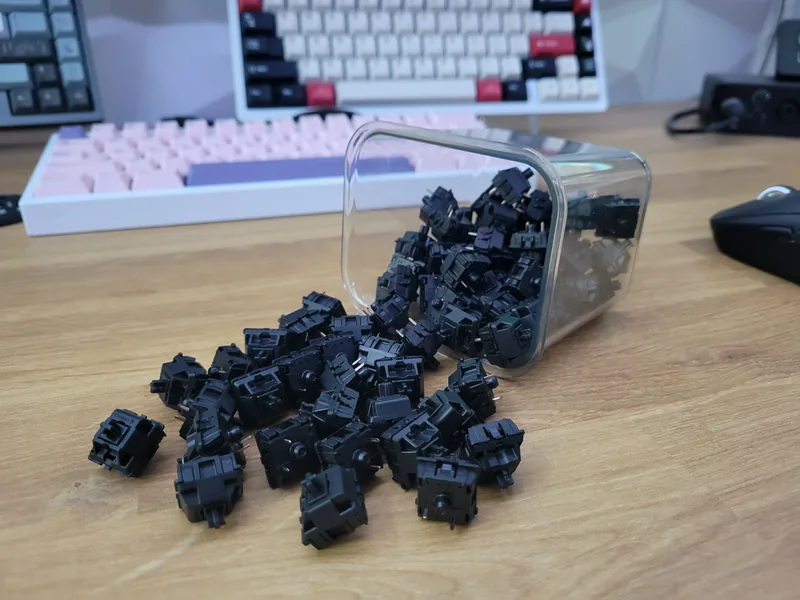 x70 Cherry MX Blacks 