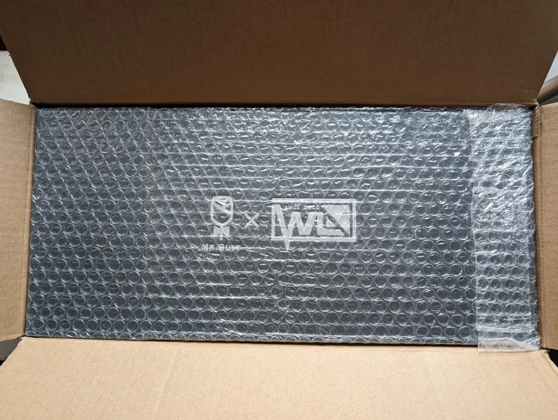 MR. SUIT R1 - Red WKL TKL (Brand New)