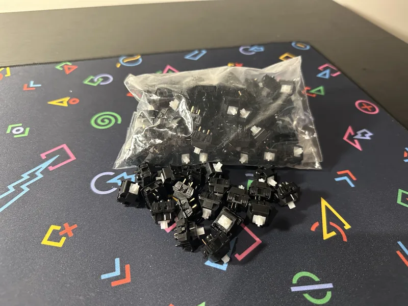 Durock POM Piano switches (L+F) x90