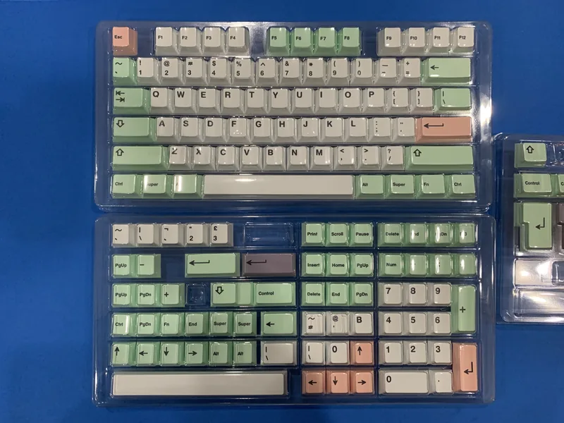 CannonCaps Minty Keycaps