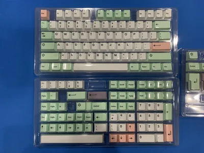 CannonCaps Minty Keycaps