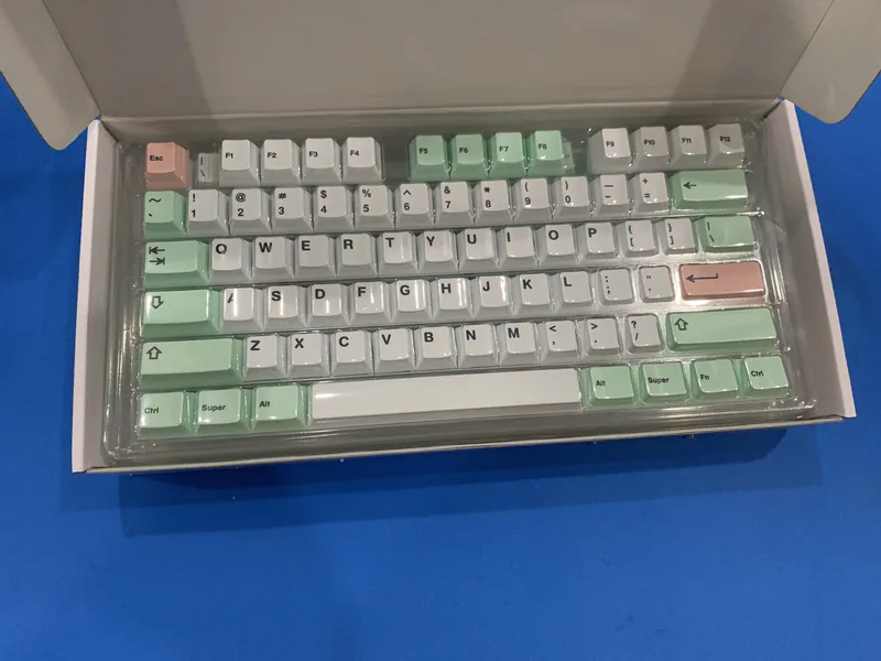 CannonCaps Minty Keycaps