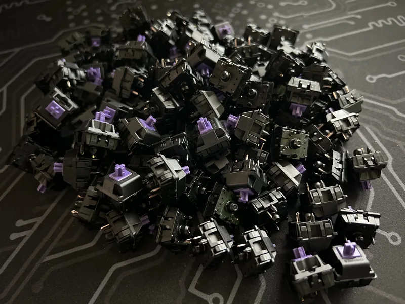 X105 L+F Cherry MX Purple Switches
