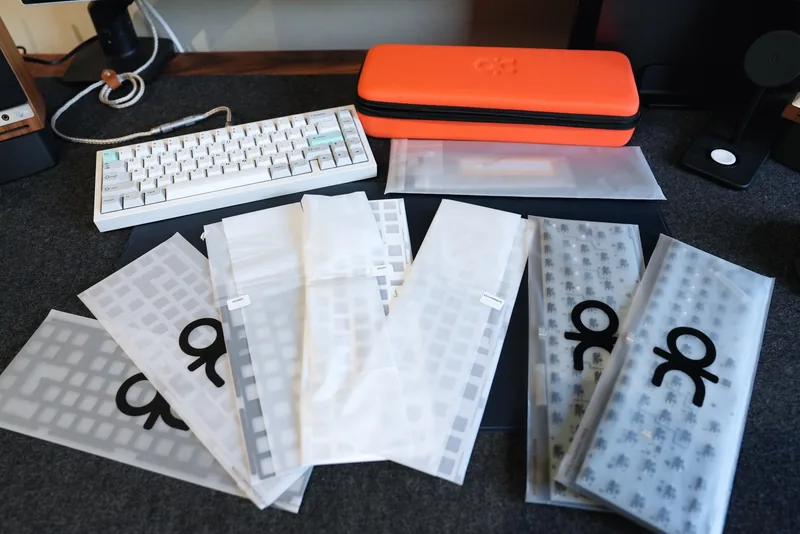 QK65 R2 White Mirror | New + Extras