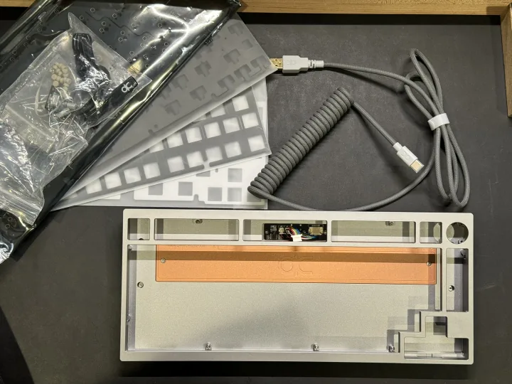 QK75 Silver w/ Tri-Mode PCB and Extras