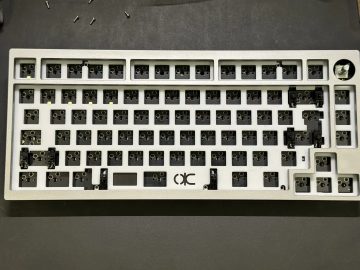 QK75 Silver w/ Tri-Mode PCB and Extras