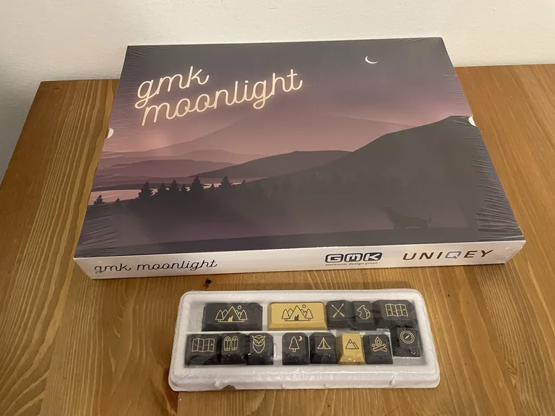 GMK Moonlight + Novelties Sealed
