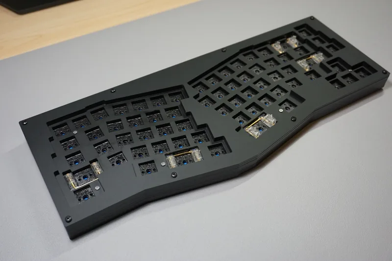ARISU Keyboard - Matte Black - Assembled