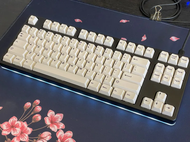 Built Drop CTRL Hi-Pro w/ Boba U4Ts