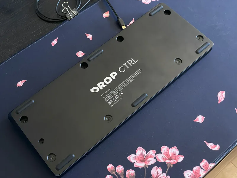 Built Drop CTRL Hi-Pro w/ Boba U4Ts