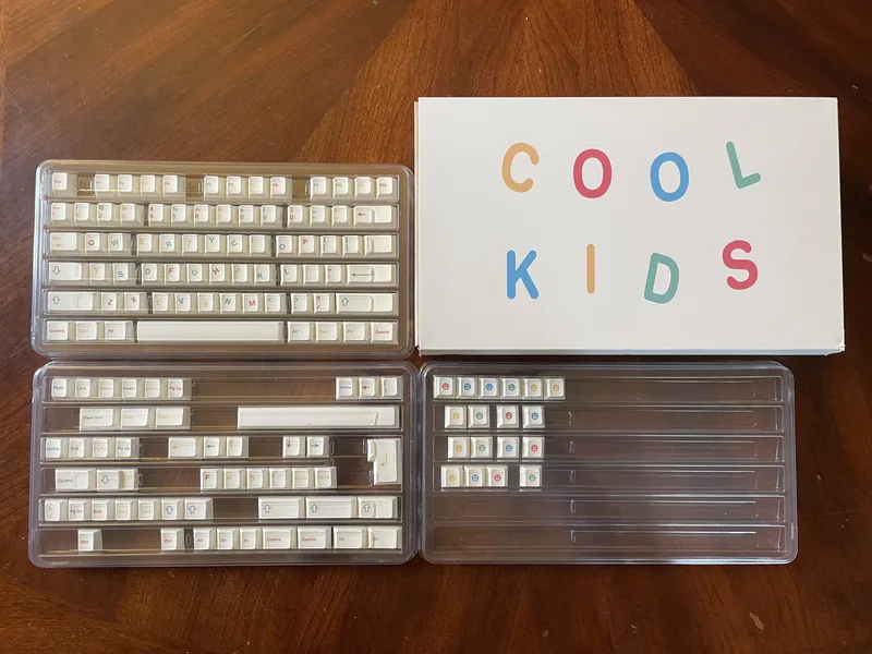 EPBT x BIIP Cool Kids R2 (Base+Smileys)