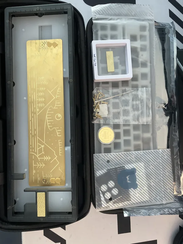 Ikki68 Aurora Charcol r1 WITH EXTRAS