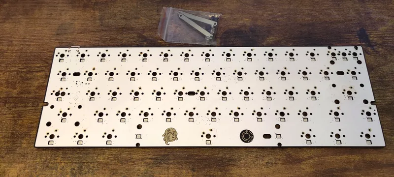 Salvation + extra PCB + 2 keycap set