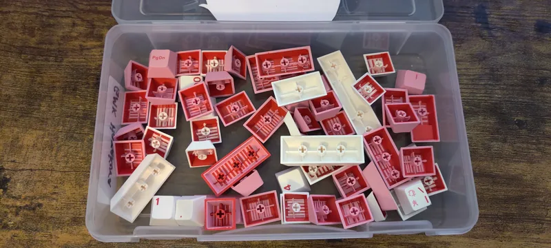 Kage w/GMK Hazakura + extra PCB