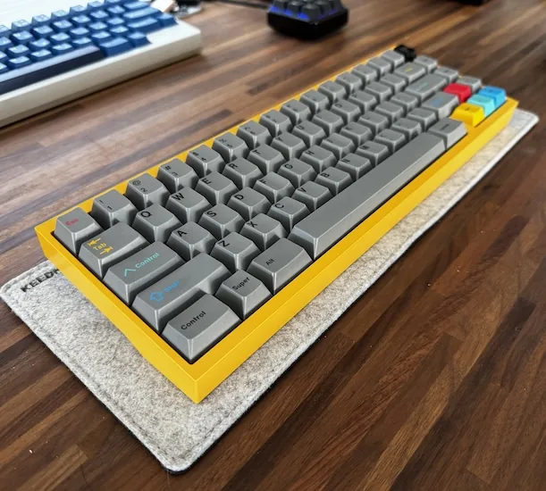 Atelier Haven 65 Yellow/Black PVD