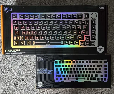 Gmmk Pro White Ice + PC Plate