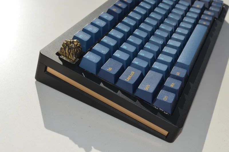 75 wireless RGB Word Of Warcraft Edition