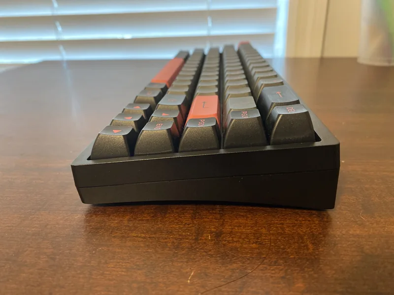 KBD67 lite r3 oil kings+akko black&rose