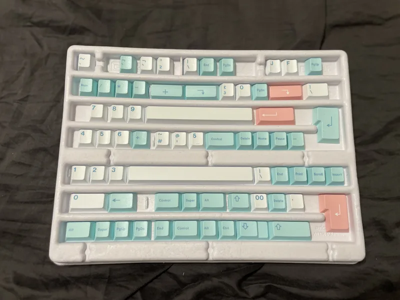 GMK Noel Used + Sealed Hiragana kit